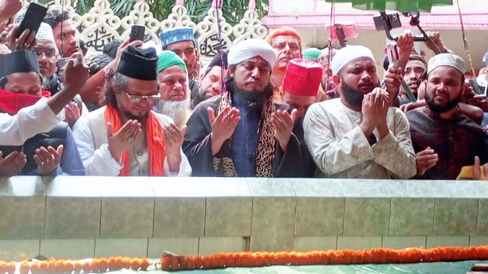 আমি আপনাদের এলাকার জামাই, ভালোবাসা দেবেন: তাহেরি