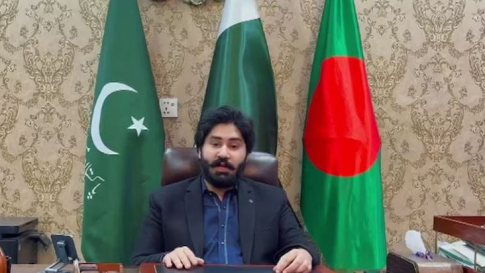 ‘ভারত যদি বাংলাদেশে নজর দেয়, পাকিস্তানের মিসাইল কিন্তু দূরে নয়’