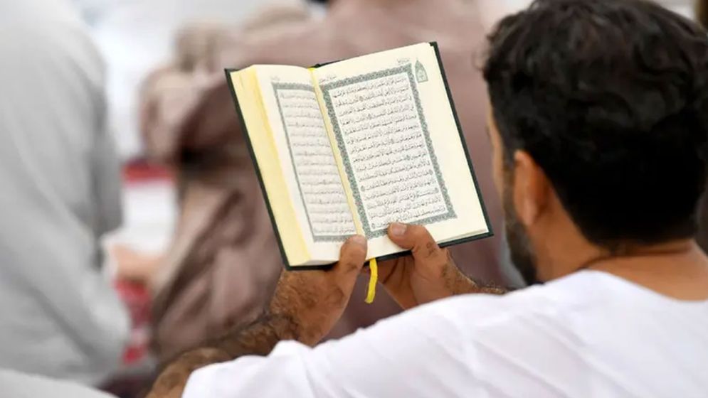 প্রতিদিন কোরআন পড়া জরুরি যে কারণে