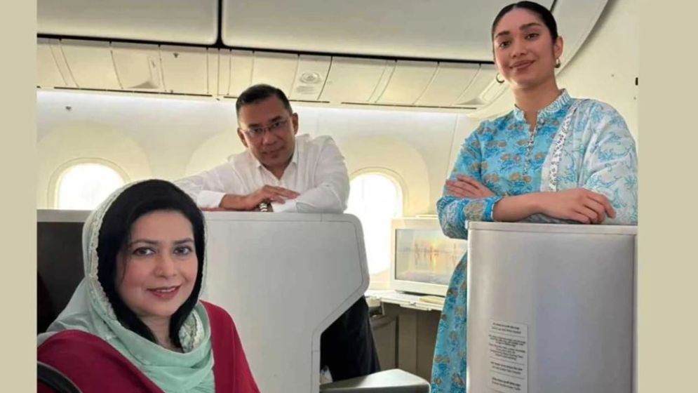 বিমানে যে খাবার খেলেন তারেক রহমান, বিমোহিত পাইলট ও ক্রুরা