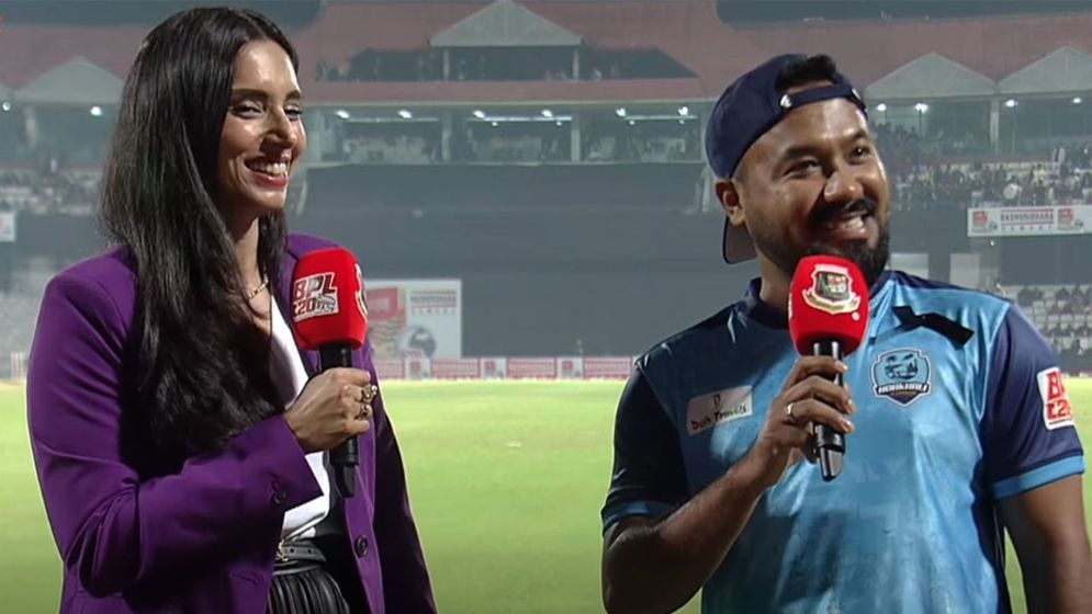 পলাশকে চমকে দিলেন পাকিস্তানি উপস্থাপিকা, আলোচনায় ‘রোকেয়া’