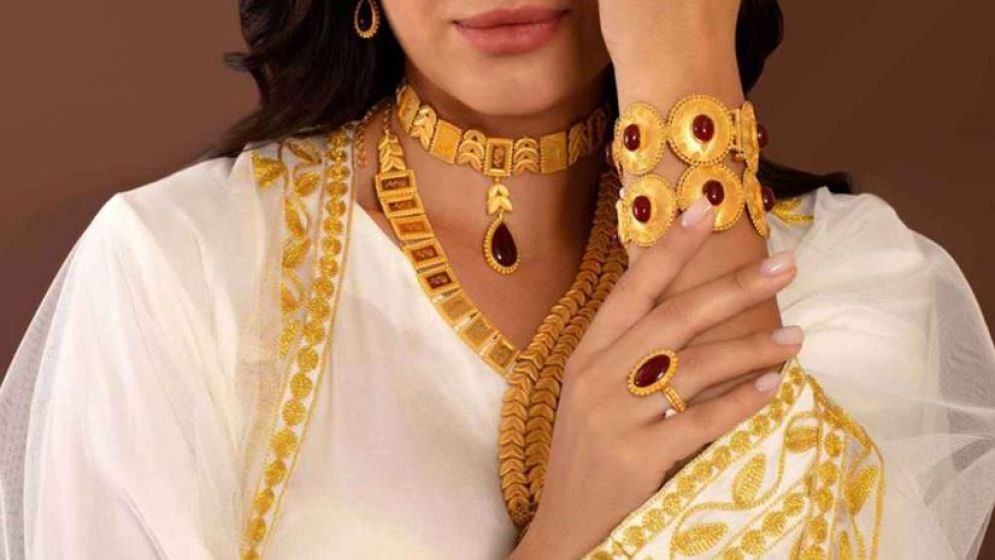 অবশেষে কমলো সোনার দাম, ভরিতে কত