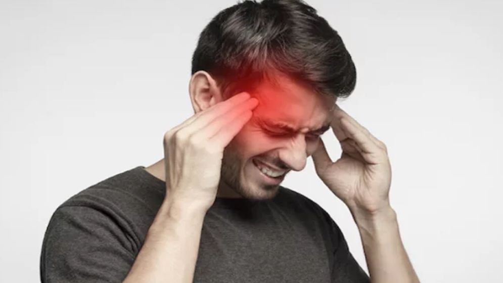মাথাব্যথার সঙ্গে যে লক্ষণ দেখা দেওয়া উদ্বেগের কারণ