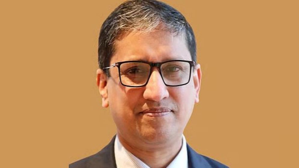 দিল্লির হাইকমিশনার রিয়াজ হামিদুল্লাহ জরুরি বার্তা পেয়ে ঢাকায় এলেন