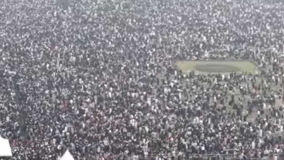 খালেদা জিয়ার জানাজায় অংশ নিতে মানুষের ঢল