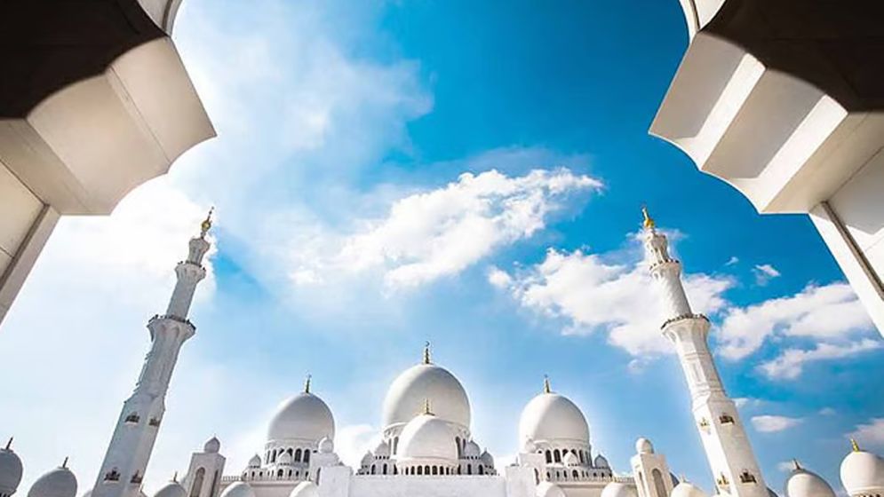 আমিরাতে সব মসজিদে একই সময়ে জুমা আদায়ের নির্দেশ