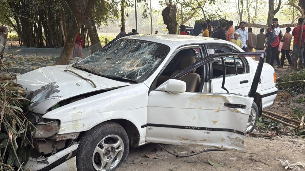 জামাইয়ের প্রাইভেট কারের ধাক্কায় শ্বশুরের মৃত্যু