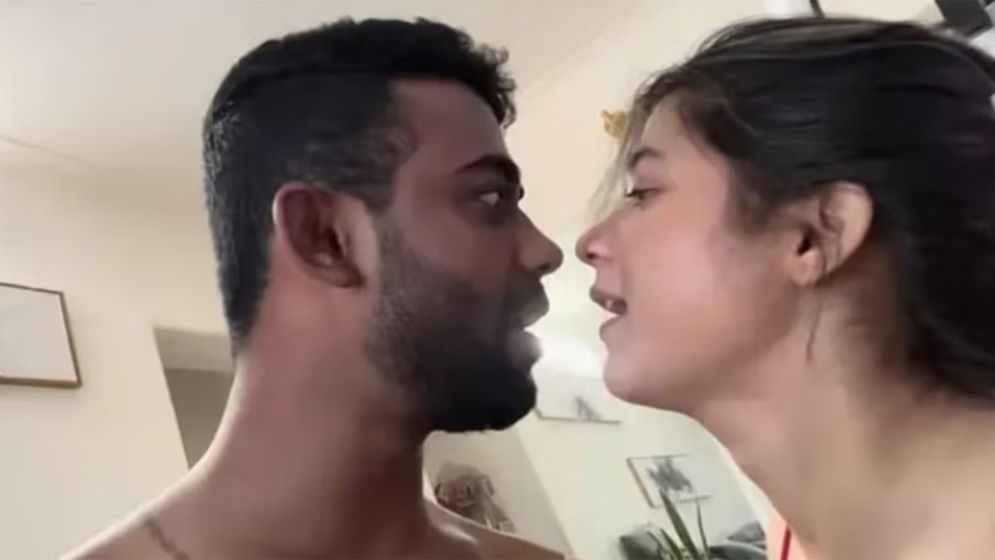 রিয়ালিটি শোয়ের ২ প্রতিযোগীর ভিডিও ছড়িয়ে পড়ল অনলাইনে