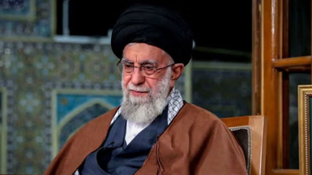 বিক্ষোভ দমনে ব্যর্থ হলে রাশিয়ায় পালানোর প্রস্তুতি খামেনির