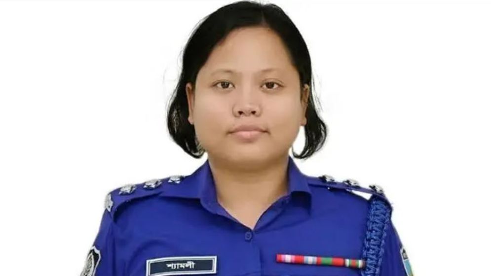 স্বামীর সঙ্গে তর্ক, বাসচালককে ‘অফিসে ডেকে পেটালেন’ সার্কেল এসপি