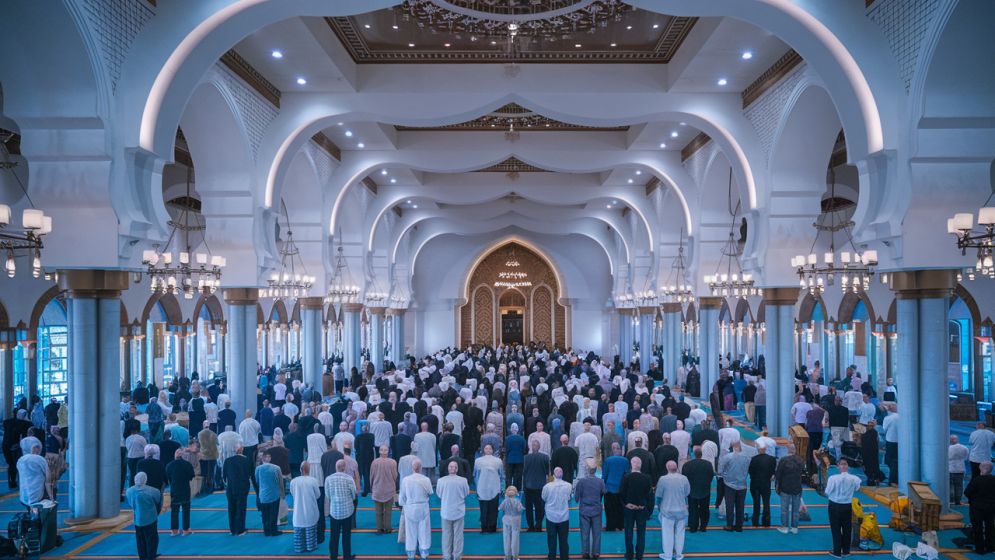 জুমার দিনের সুন্নত আমল