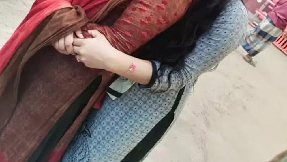 এক যুবকের বিরুদ্ধে ৯ম শ্রেণির দুই বান্ধবীর ধর্ষণের অভিযোগ