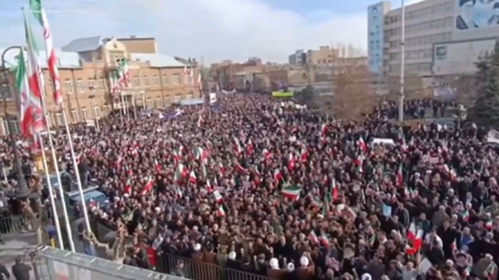 ইরানে সরকারপন্থিদের  বিক্ষোভ, ‘ইসরাইল-যুক্তরাষ্ট্রের মৃত্যু হোক’