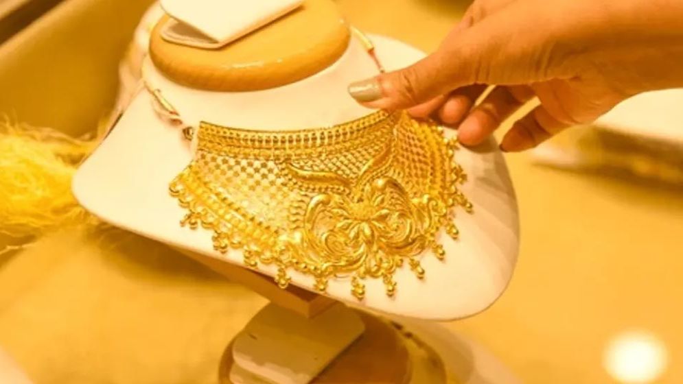 আজ থেকে নতুন দামে স্বর্ণ বিক্রি শুরু, ভরি কত
