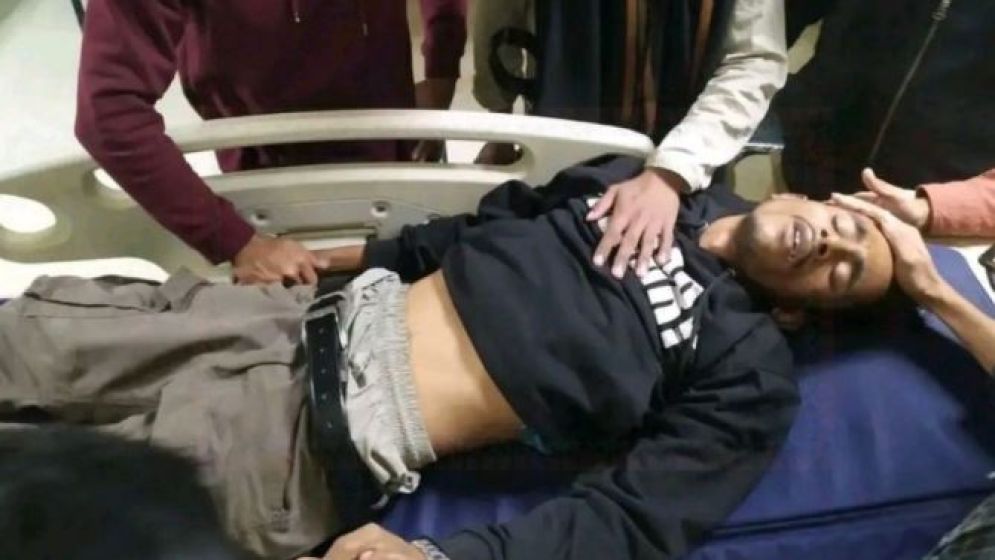 শাকসু নির্বাচন স্থগিত: জ্ঞান হারিয়ে হাসপাতালে ভিপি প্রার্থী