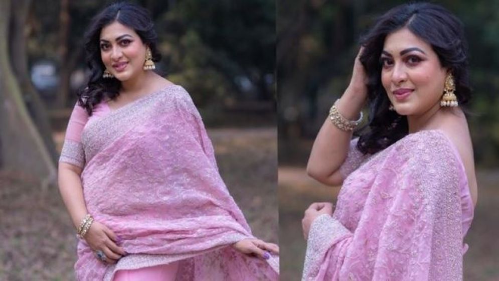 বিয়ের দুই মাসের মাথায় অন্তঃসত্ত্বা হওয়ার খবর দিলেন অভিনেত্রী