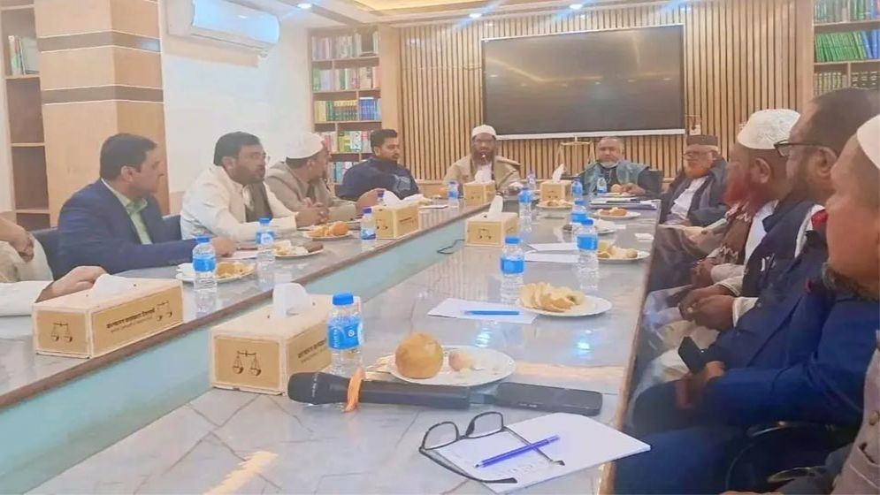 চরমোনাই পীর থাকছে না, জামায়াত জোটে ১০ দল