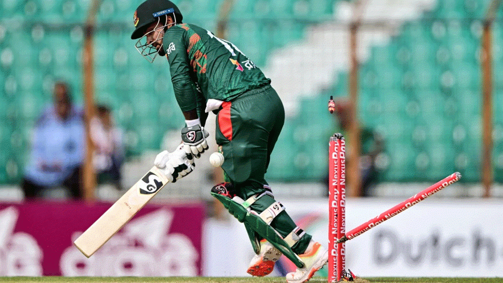 ‘ওদের পেছনে কোটি কোটি টাকা খরচ হয়, খারাপ খেললে ফেরত নেই?’