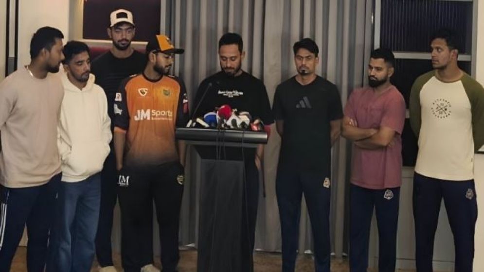 ব্যর্থ বিসিবি, সিদ্ধান্তে অনড় ক্রিকেটাররা