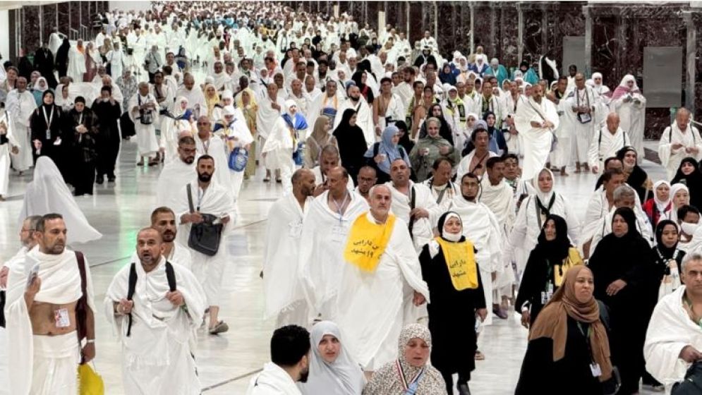 ওমরাহ পালনে ইচ্ছুকদের জন্য বড় দুঃসংবাদ