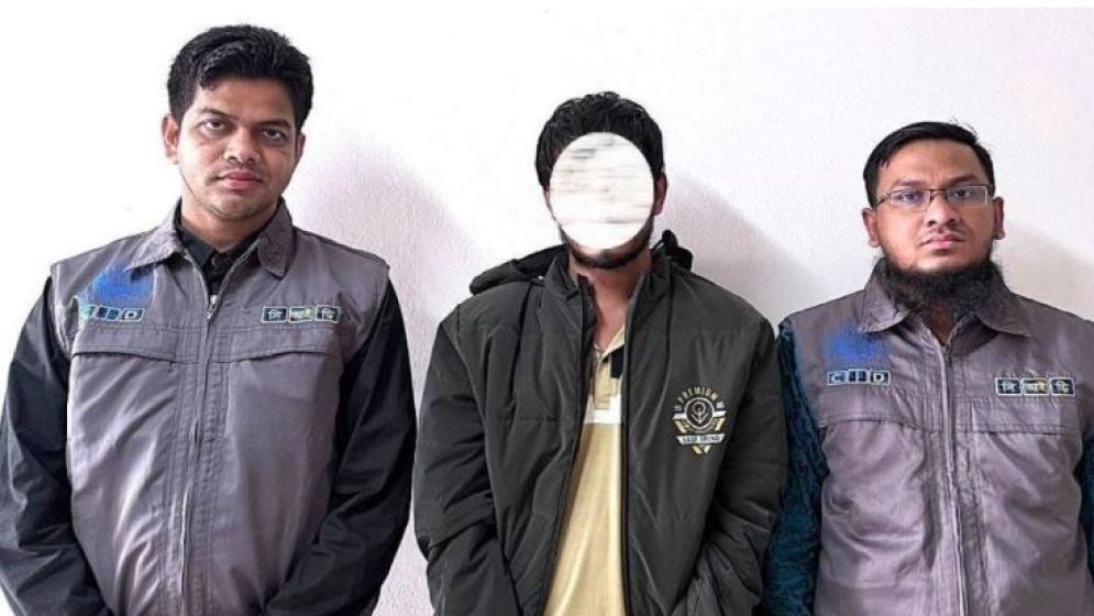 আপত্তিকর ভিডিও ধারণ, আমেরিকা প্রবাসী নারী থেকে হাতিয়েছে কোটি টাকা