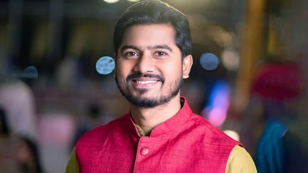 ইসলামী আন্দোলনের সমর্থন চেয়ে ভিপি নুর আবার চরমোনাই পীরের দরবারে