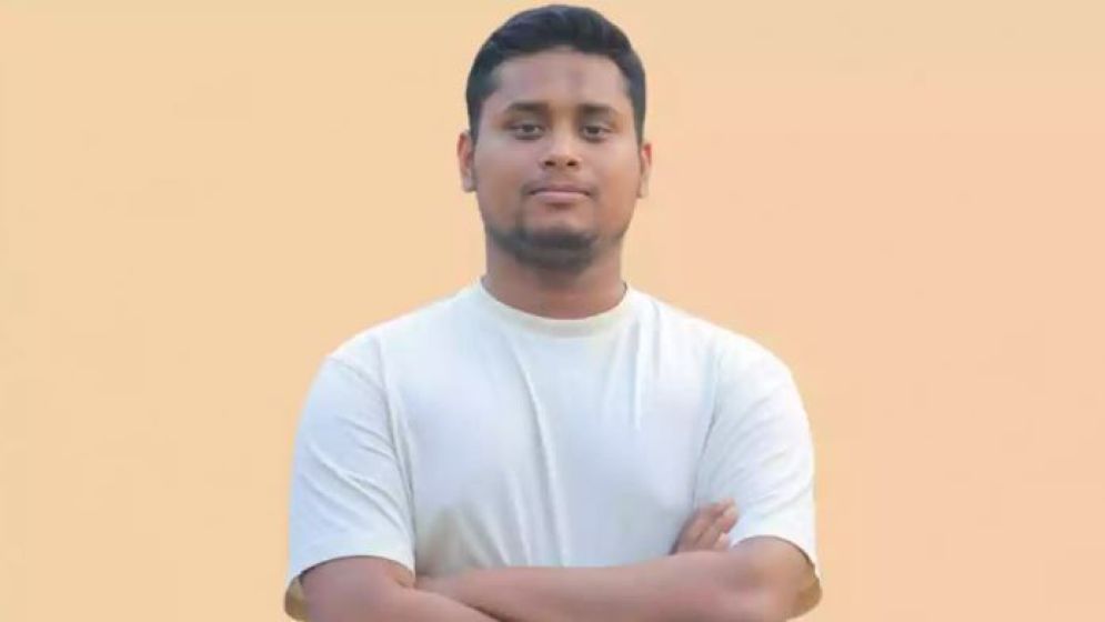 এখন হাসনাত আবদুল্লাহর মূল প্রতিদ্বন্দ্বী কে?