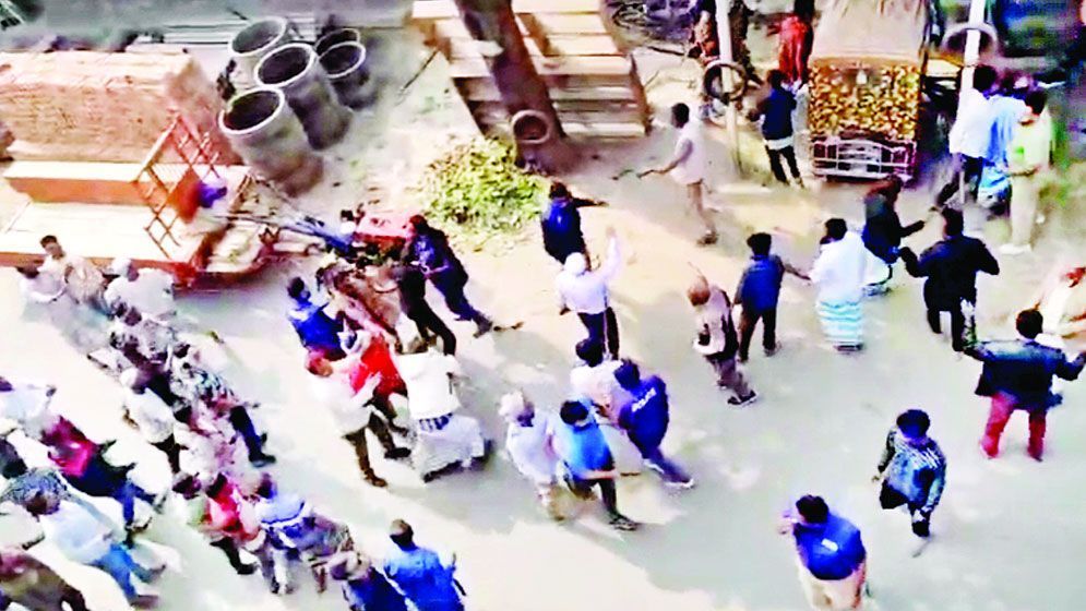 প্রচারের প্রথম দিনেই বিভিন্ন স্থানে হামলা সংঘর্ষ, আহত ২০