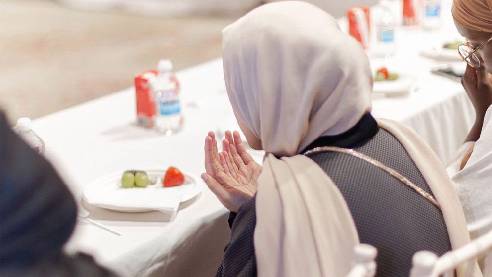 ওষুধ খেয়ে মাসিক বন্ধ করে নারীরা রোজা রাখলে আদায় হবে কি?