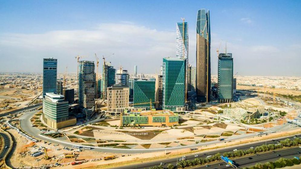 বিদেশিদের জন্য নতুন নিয়ম কার্যকর করল সৌদি আরব