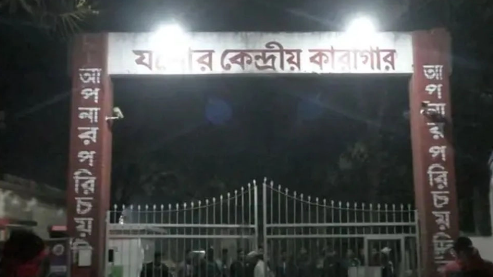 ‘ভালো বাপ, ভালো স্বামী হতে পারিনি, ক্ষমা করিস’