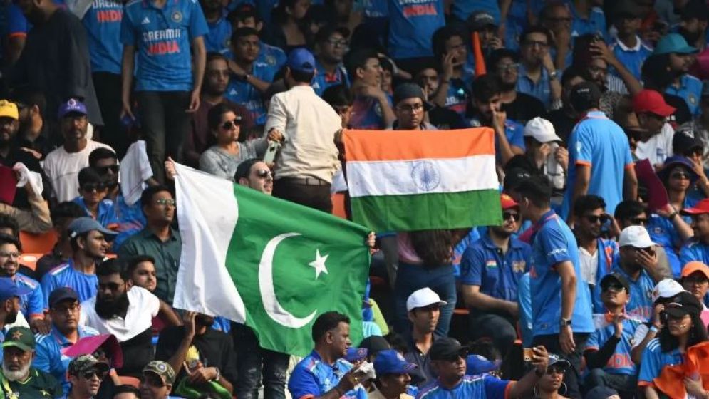 এবার ভারত থেকে বিশ্বকাপই সরিয়ে নেওয়ার দাবি