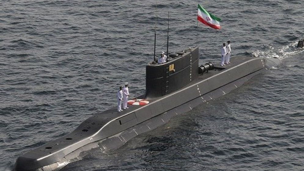 আকাশসীমা বন্ধ করে হরমুজ প্রণালিতে ইরানের সামরিক মহড়া