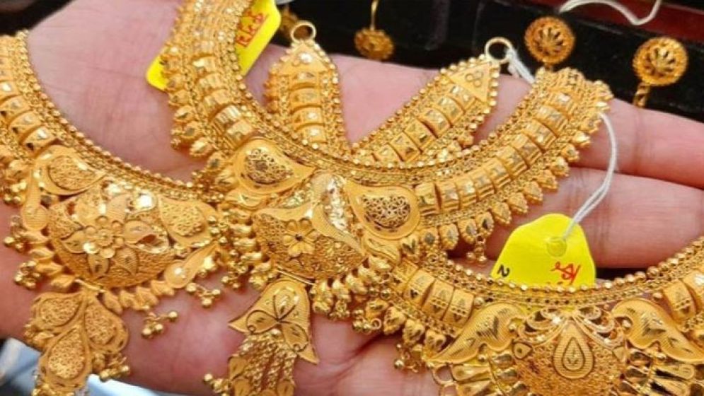 সোনার দাম এক লাফে বাড়লো ৭৩৪৮ টাকা, আজ থেকেই কার্যকর