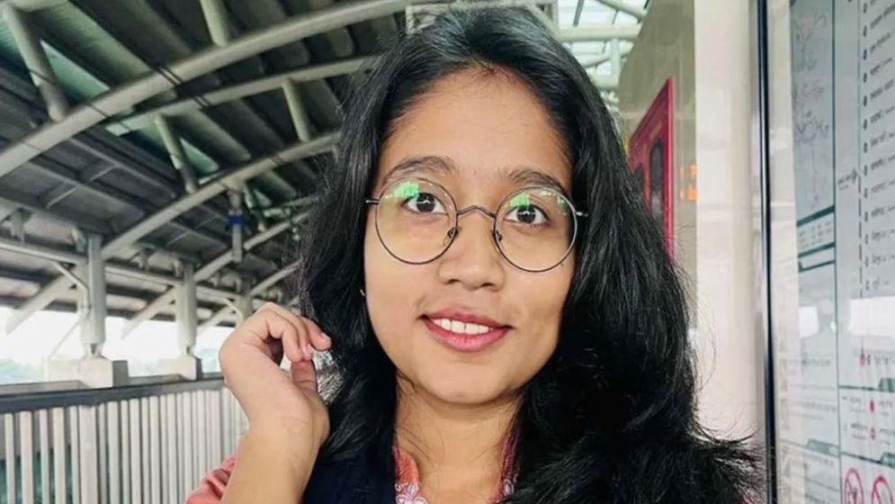 শিবির ব্যক্তিগত জীবনাচরণে নগ্ন হস্তক্ষেপ করে: ডাকসু নেত্রী তন্বী