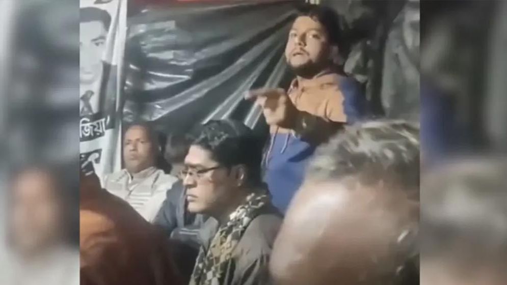জামায়াত কর্মীদের মেরে ‘শোয়াইয়া’ দেবো: তাঁতী দল নেতার ভিডিও ভাইরাল