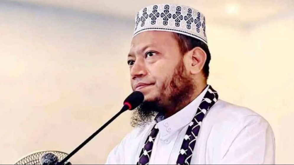 ‘সাবধান হয়ে যান’