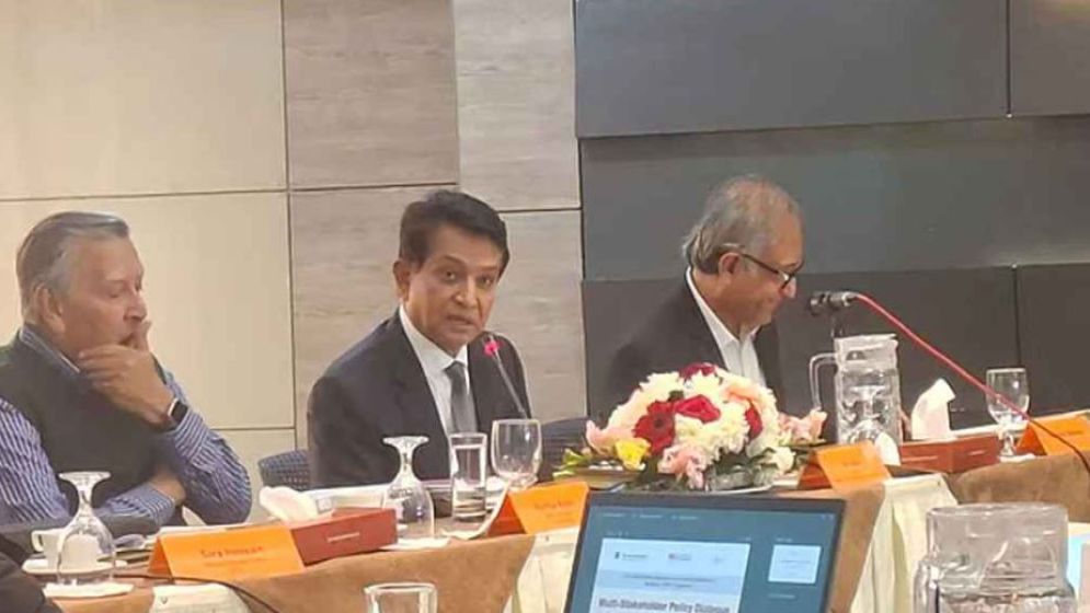 অন্তর্বর্তী সরকারও বিচার বিভাগকে পঙ্গু করে রেখেছে: এ কে আজাদ