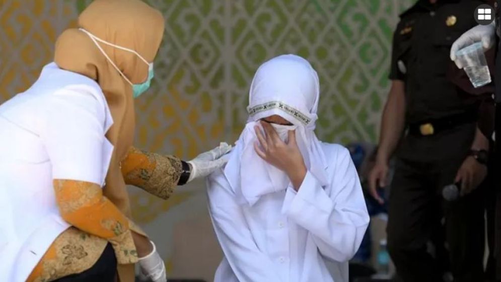 বিয়ের আগেই শারীরিক সম্পর্ক, যুগলকে ১৪০বার বেত্রাঘাত