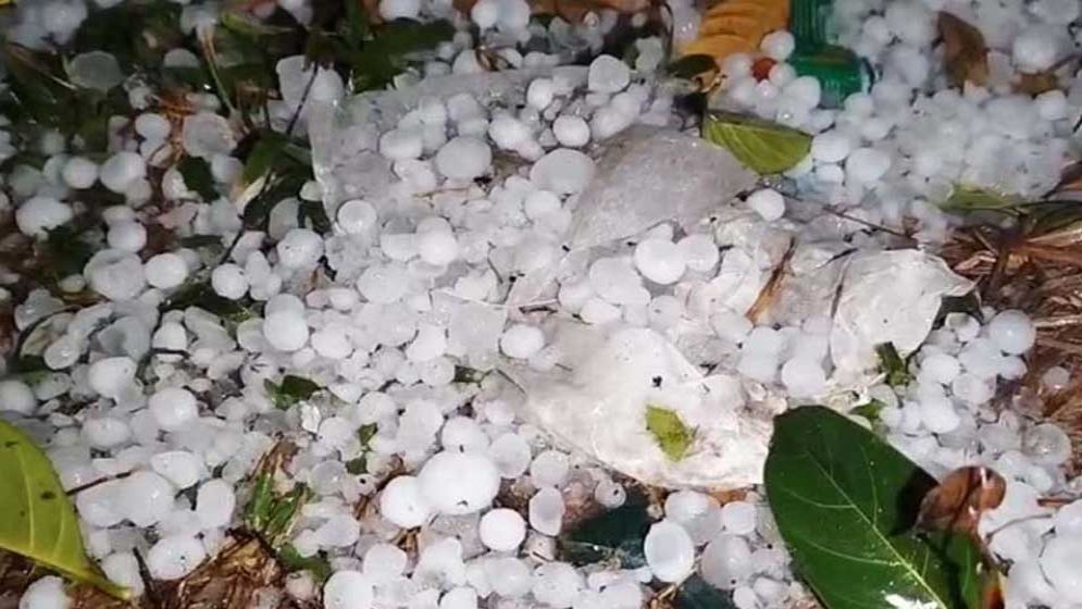 বজ্র ও শিলাবৃষ্টি নিয়ে যে বার্তা দিলো আবহাওয়া অফিস