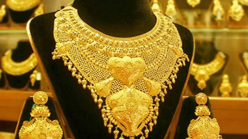 সাতসকালেই এক লাফে বেড়ে গেল সোনার দাম