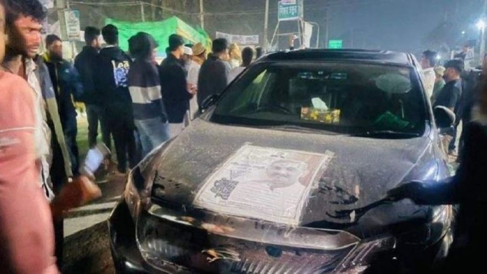 বিএনপির এ্যানি চৌধুরীর নির্বাচনী গাড়ি থেকে ১৫ লাখ টাকাসহ আটক ২