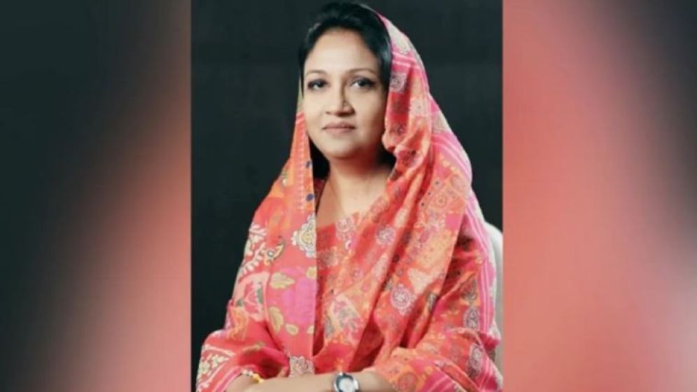 সর্বকনিষ্ঠ নারী এমপি হয়ে ইতিহাস গড়ছেন পুতুল