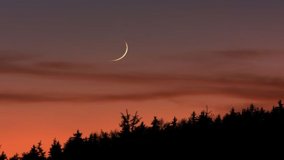 দেশের আকাশে চাঁদ দেখা গেছে, বৃহস্পতিবার থেকে রোজা শুরু