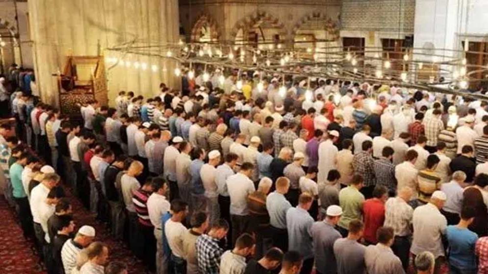 সব মসজিদে একই পদ্ধতিতে খতম তারাবিহ পড়ার আহ্বান