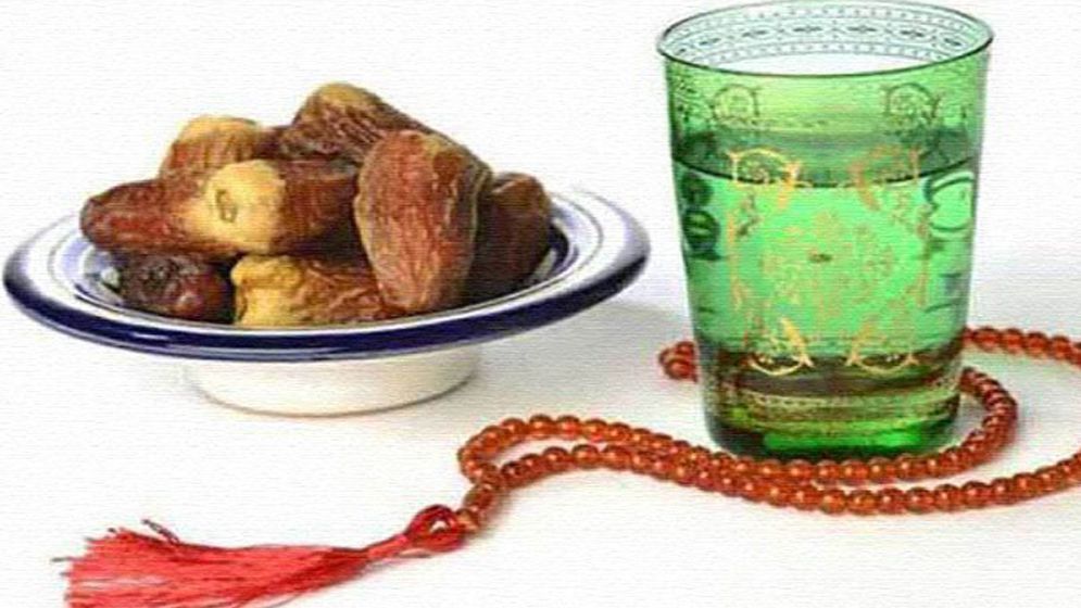 পৃথিবীতে প্রথম রোজা কে রেখেছিলেন?