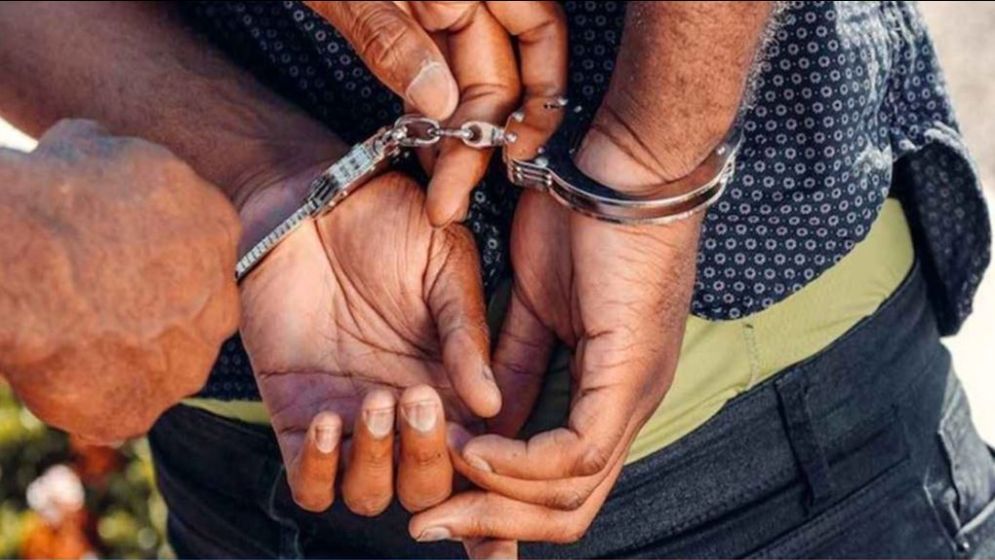 রোজা না রাখায় নারীসহ ৯ জন গ্রেপ্তার