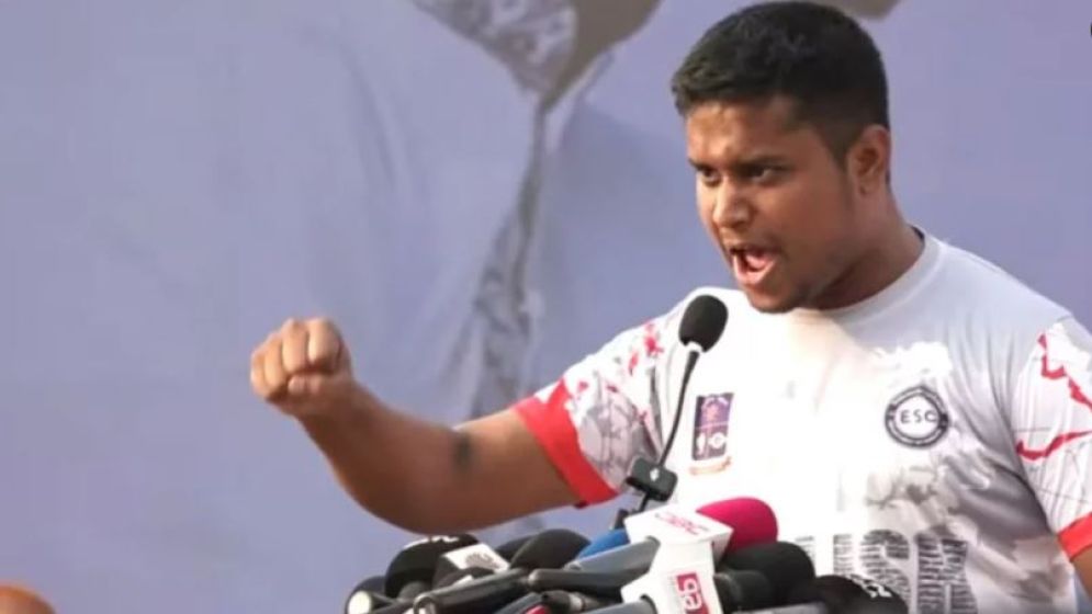 মুহূর্তেই ভাইরাল হাসনাত আবদুল্লাহর প্রতিবাদী পোস্ট