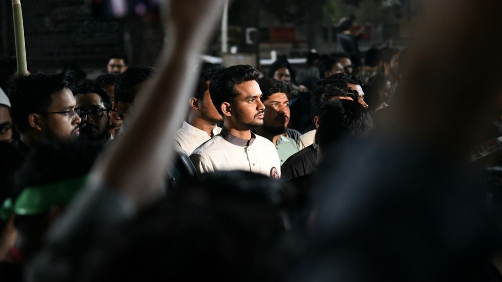 রাষ্ট্রীয় হয়রানি নিয়ে যে বার্তা দিলেন আসিফ মাহমুদ