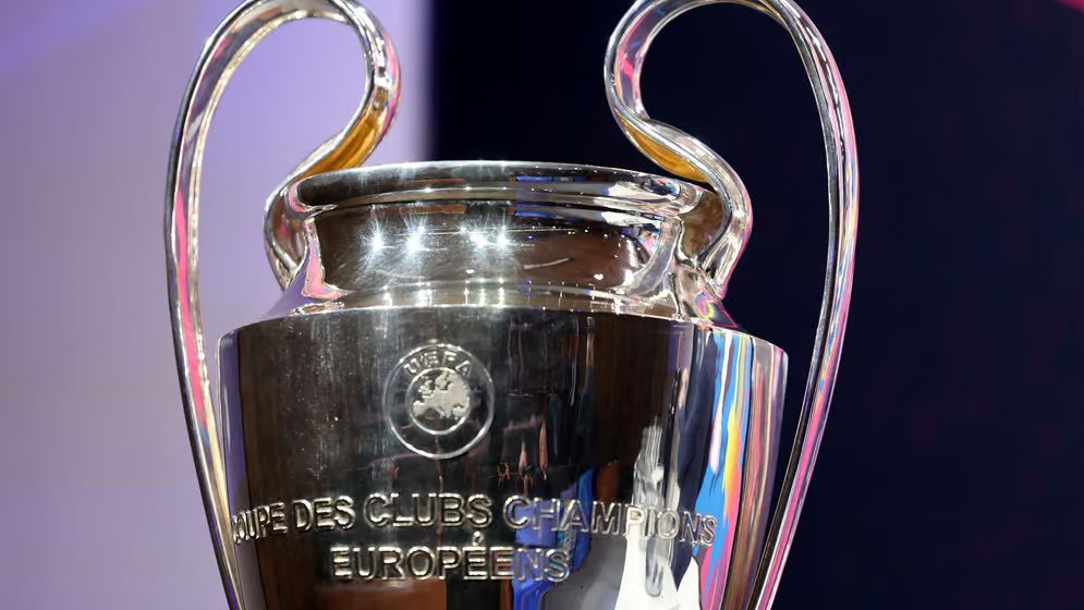 শেষ ষোলোতে কে কার মুখোমুখি